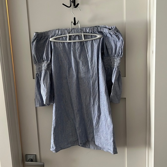 Short dress - Picture 1 of 3